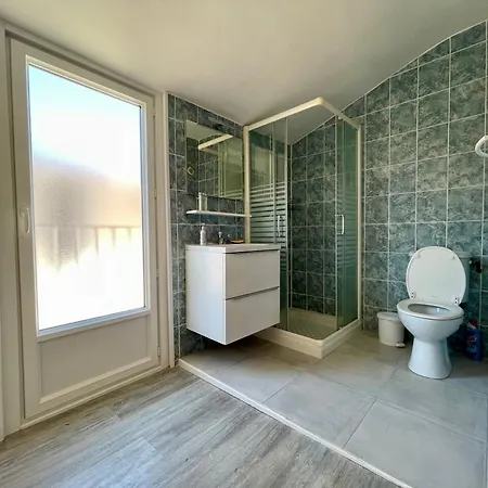 Holiday home Maison Du Canal Avec Cour Privee *