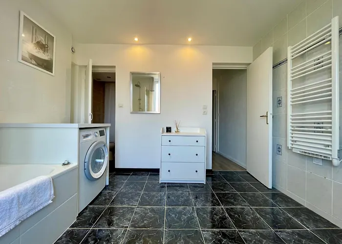 Maison Du Canal Avec Cour Privee *